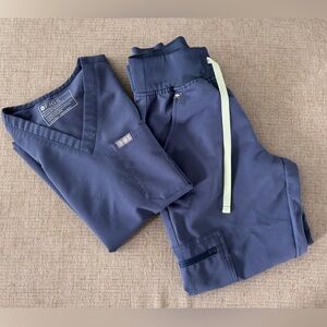 Petite XXS FIGS scrub set